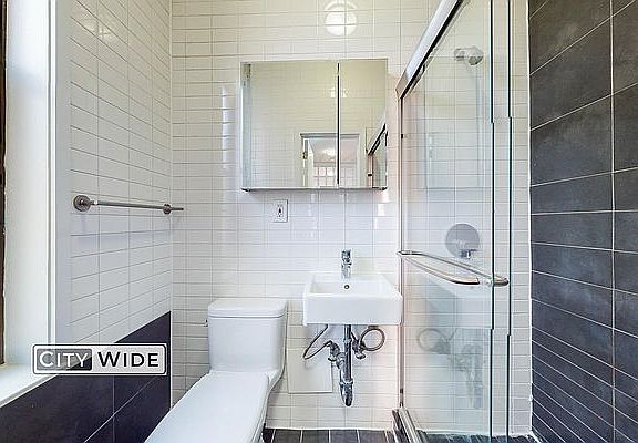 5th image of 109 Saint Marks Pl APT 9