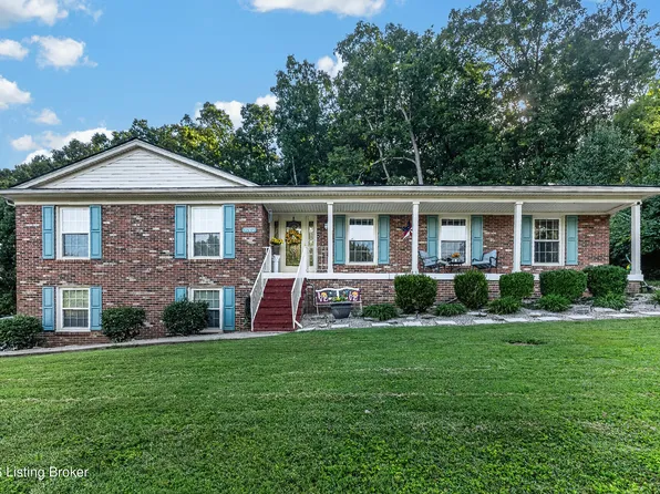 9202 Lakeridge Dr, Louisville, KY 40272