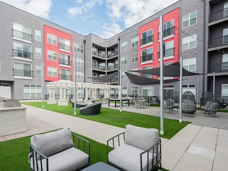Liberty Center Apartments — Photo 50