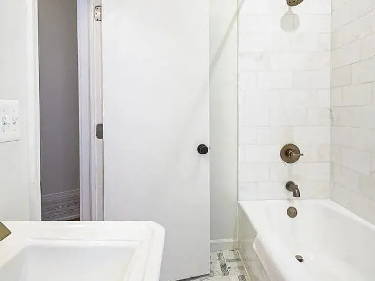 614 E Capitol St NE #3 — Photo 2