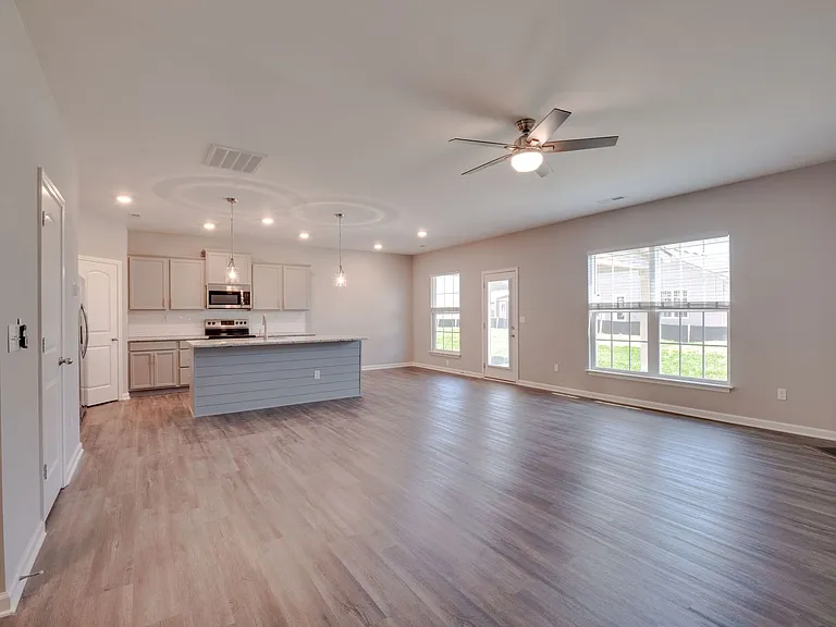 1152 Marlena Ln — Photo 28