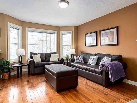 4th image of 159 W Cimarron Grove Cres