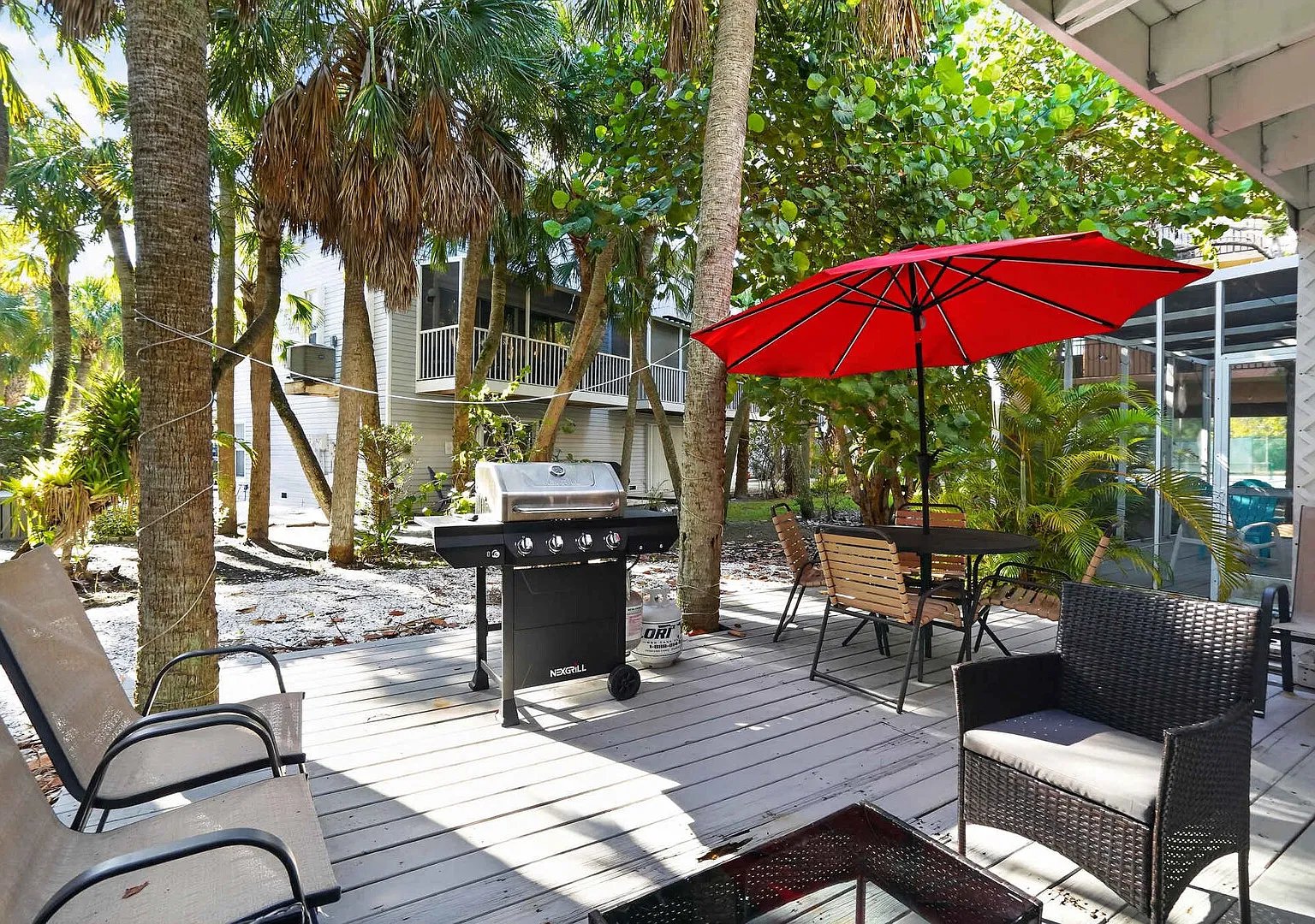 Steps to Beach, Shared Heated Pool, 4 Decks, Game Room — Photo 4