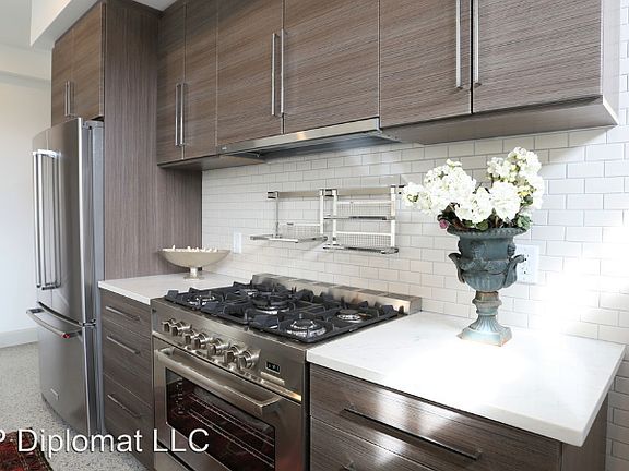 5th image of 9 Buttles Ave APT 301