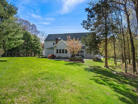 2nd image of 12 Donnelly Dr