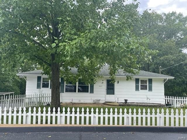 1st image of 2027 Hilltop Dr