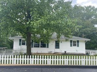 2027 Hilltop Dr, Arnold, MO 63010