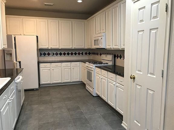 5th image of 1514 Crescent Shores Ln
