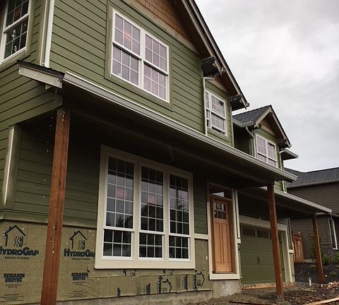2nd image of 3818 Rogue Ave S
