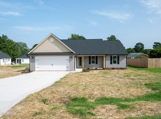 117 Kimbrough Rd, Clinton, NC 28328