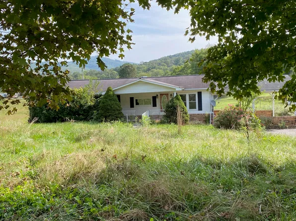 174 Friendship Dr, Pennington Gap, VA 24277