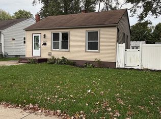 26225 Annapolis St, Dearborn Heights, MI 48125