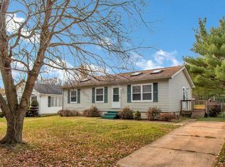 13 Deer Run Dr, Newark, DE 19702