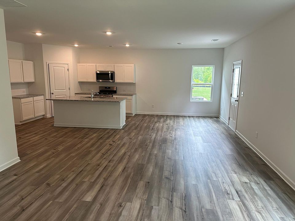 L Shape Hall and Kitchen