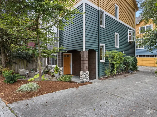 4517 NE 55th Street, Seattle, WA 98105