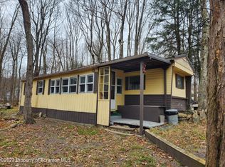 68 Totem Pole Trl, Gouldsboro, PA 18424