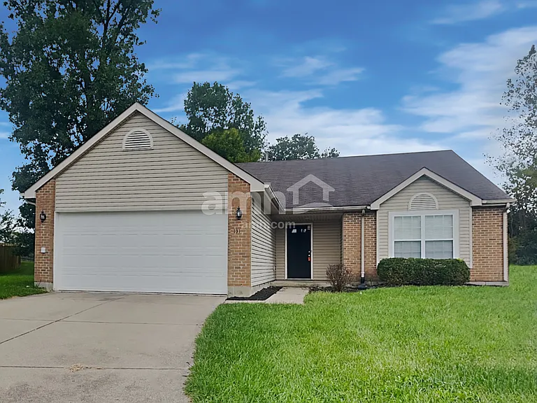 131 Green Meadow Ct — Photo 1