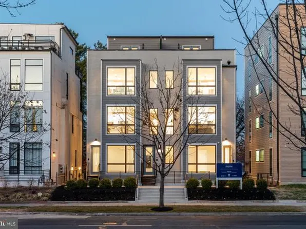 5305 Connecticut Ave NW Penthouse 10, Washington, DC 20015