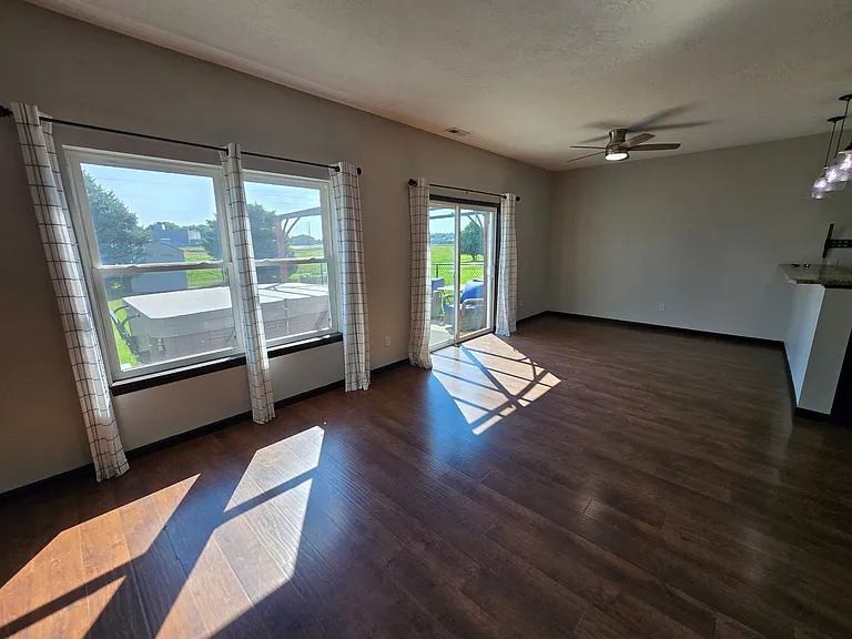 901 Coffie Farm Rd — Photo 11