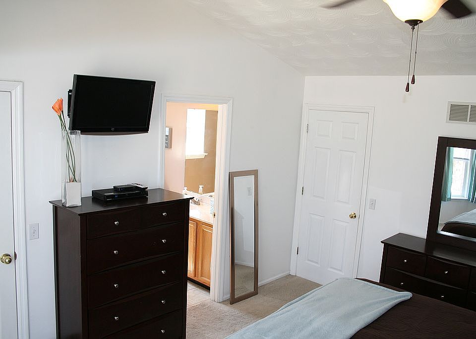 Master Bedroom/Bath/Closet