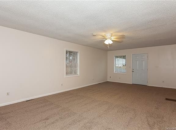 3rd image of 212 W Woodrow Ave