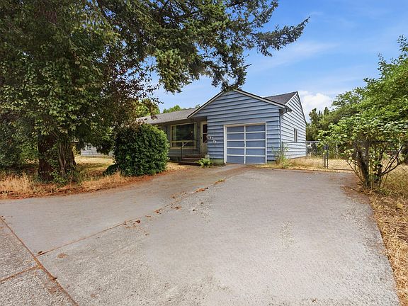 2nd image of 1772 SE 135th Ave
