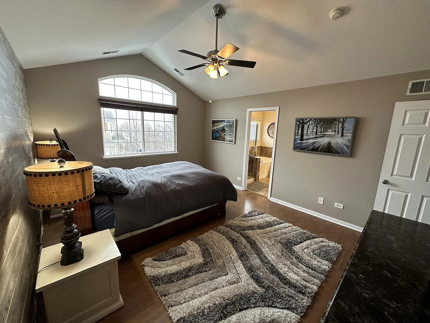 2 bed, 1582 sqft, $2,500 — Photo 2