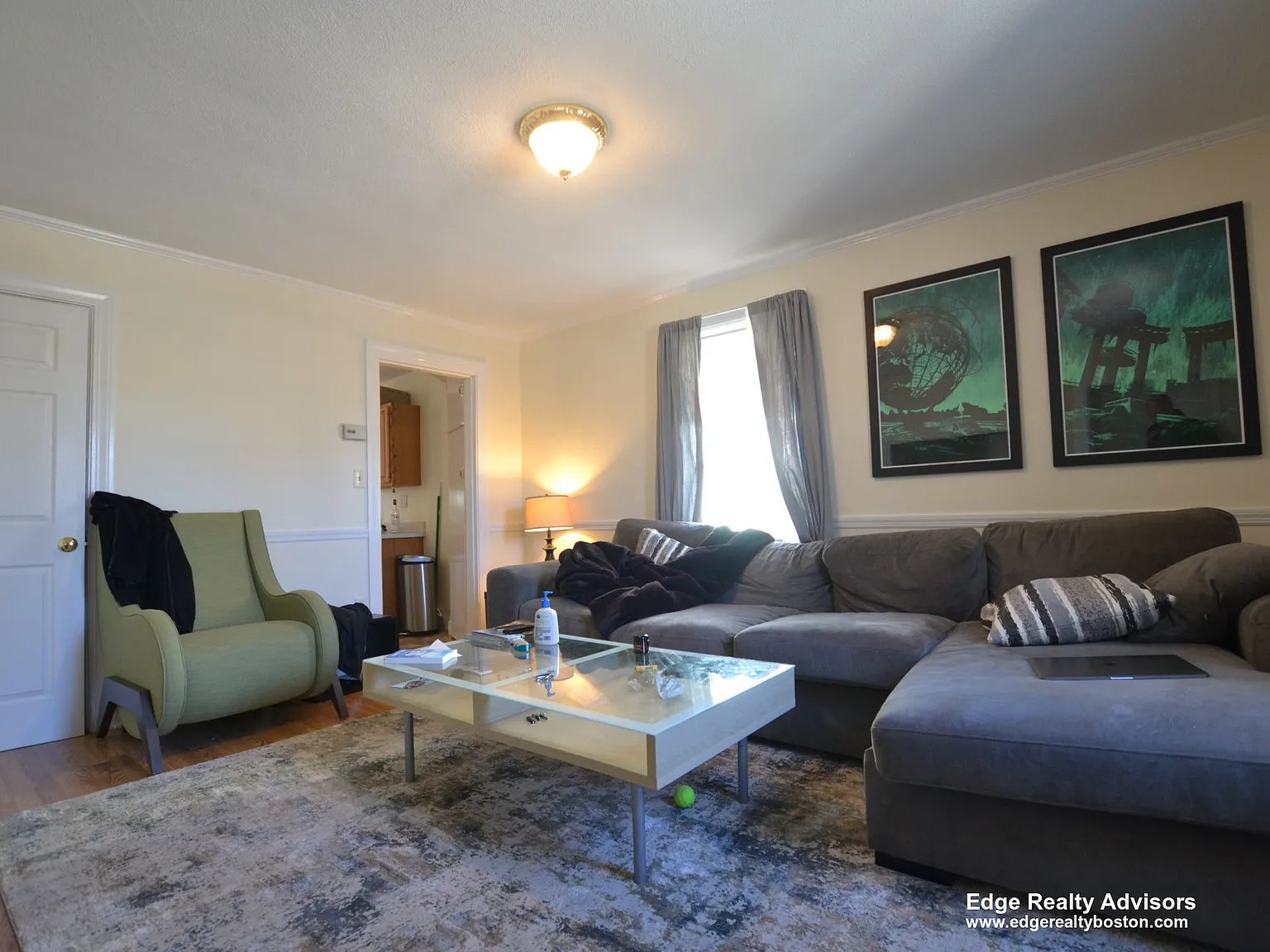 2 bed, 1.0 bath, $3,000 — Photo 2