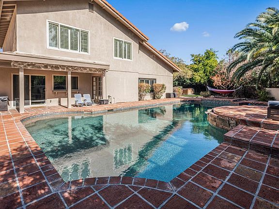 2nd image of 8506 N Timberlane Dr