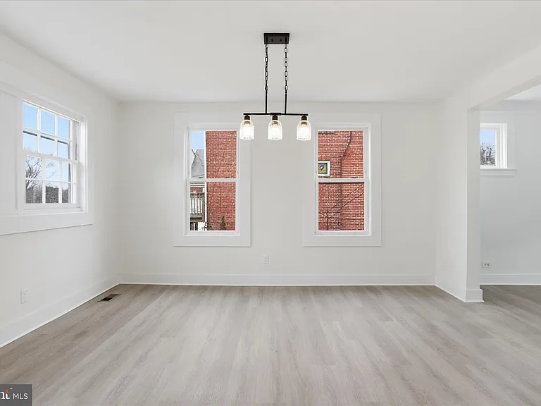 2807 Shirey Ave — Photo 11