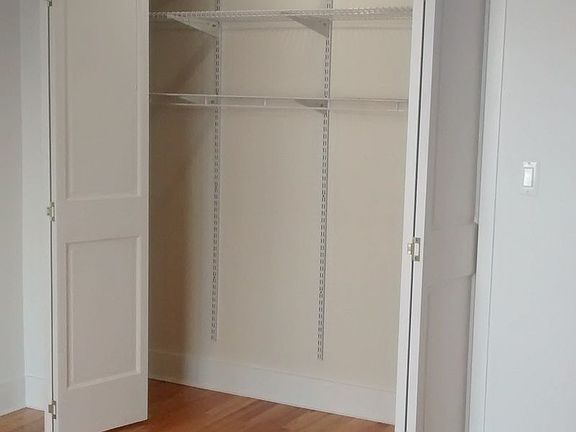 5th image of 401 E 81st St APT 9B