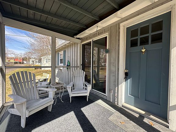 5th image of 1627 Post Road #5