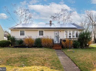 420 W Henry St, Palmyra, NJ 08065