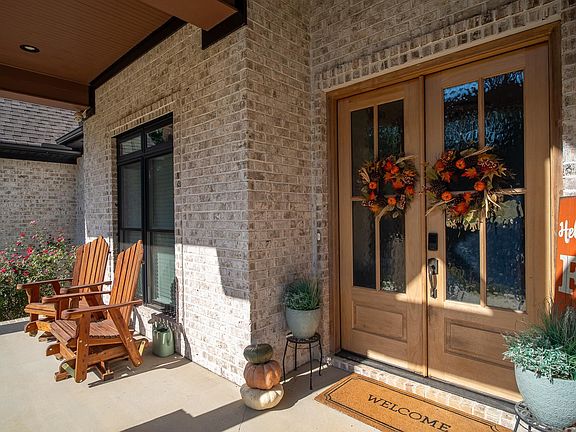 4th image of 134 Plantation Cir