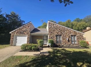 4073 Silverleaf Rd, Memphis, TN 38115