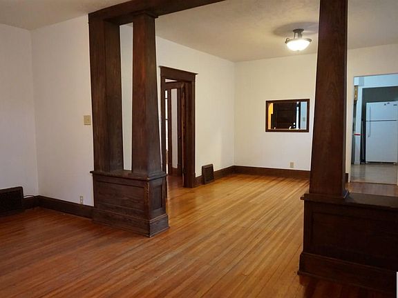 5th image of 1910 Ross St