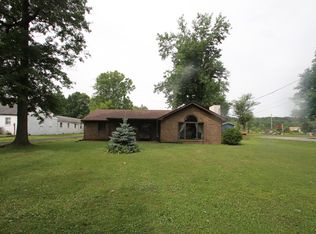 9804 Keys Ferry Rd, Fairdale, KY 40118