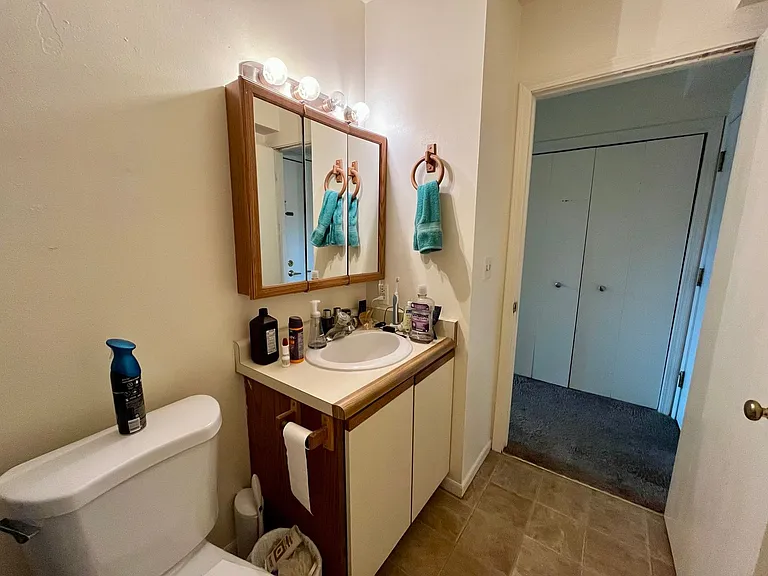 319 South St — Photo 11