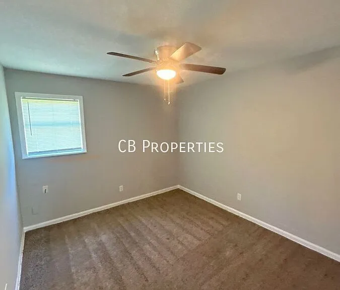 4811 Bradford Dr — Photo 5