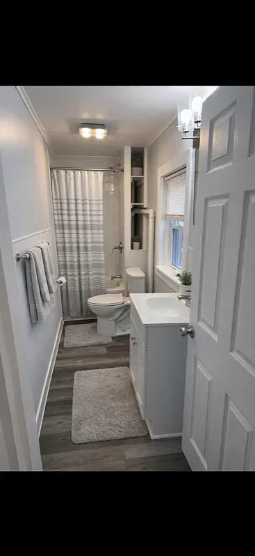 2 bed, 1600 sqft, $2,200 — Photo 2