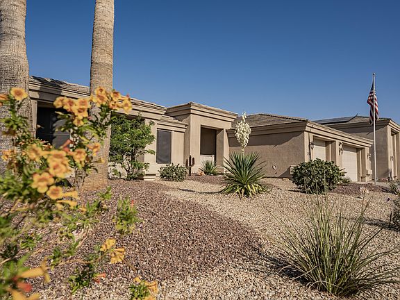 2nd image of 261 Acoma Blvd S