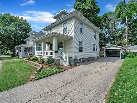 4th image of 217 Elvin Ct