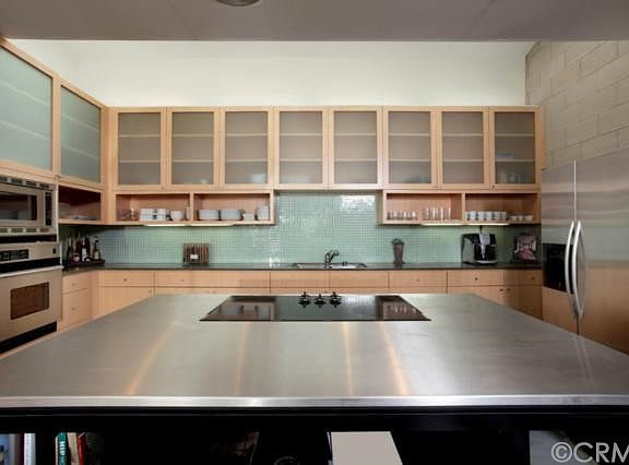 2nd image of 3009 Villa Way