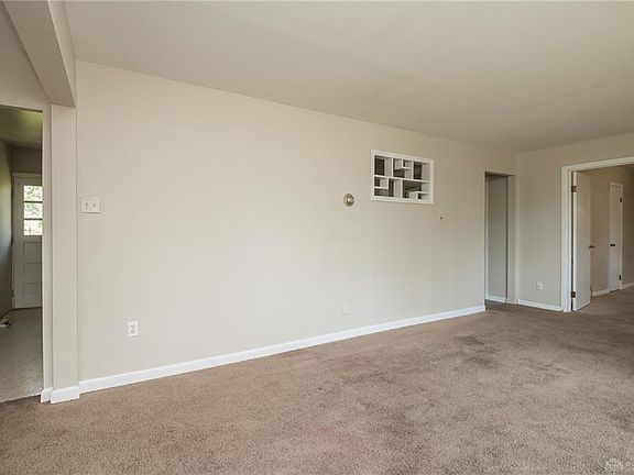 3rd image of 2075 Dorothy Ave