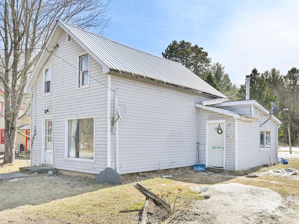 16 Glastonbury Rd, Addington Highlands, ON K0H 2G0
