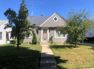 3704 S 5th Pl, Milwaukee, WI 53207