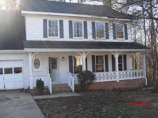 1st image of 472 Desmond Dr