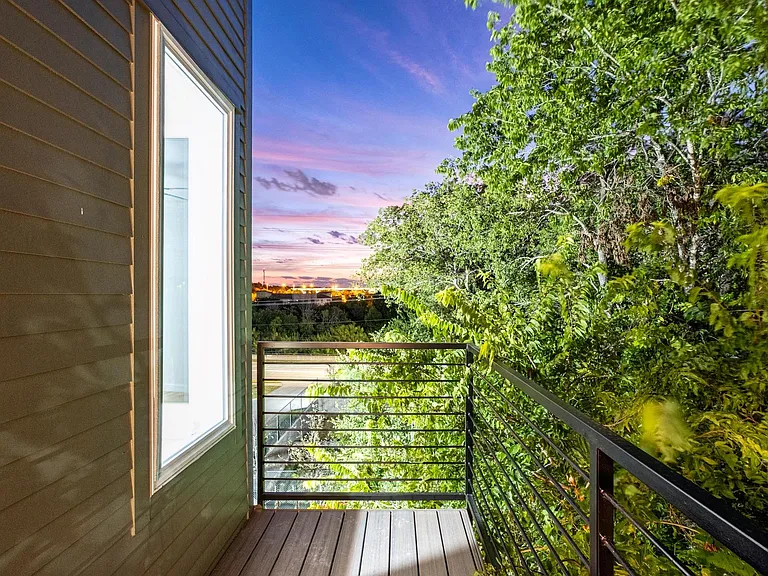 2309 Montopolis Dr #1 — Photo 34