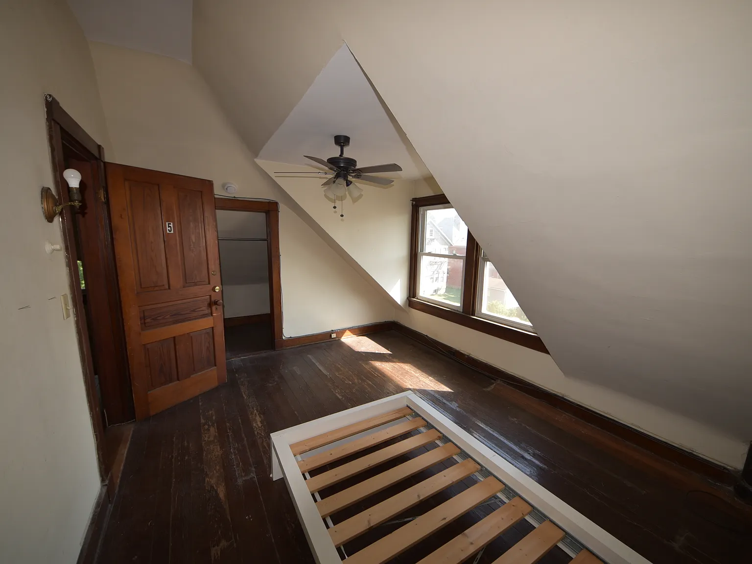 1 bed, 250 sqft, $350 — Photo 4