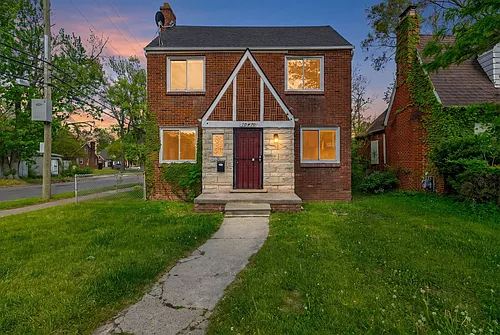 10470 Roxbury St Photo 1